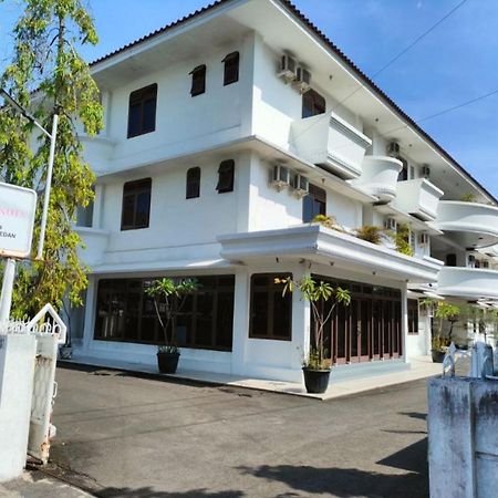 Wisma Hari Kota Medan Extérieur photo