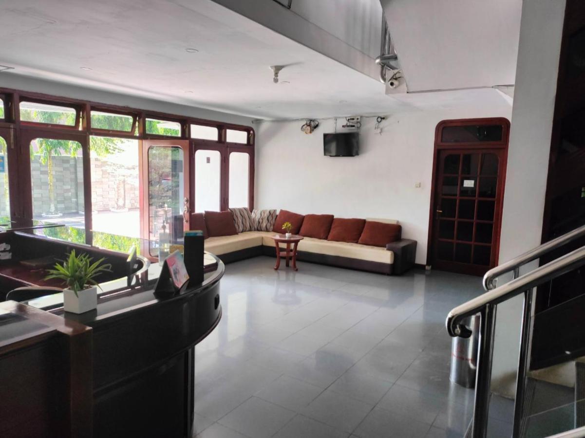Wisma Hari Kota Medan Extérieur photo