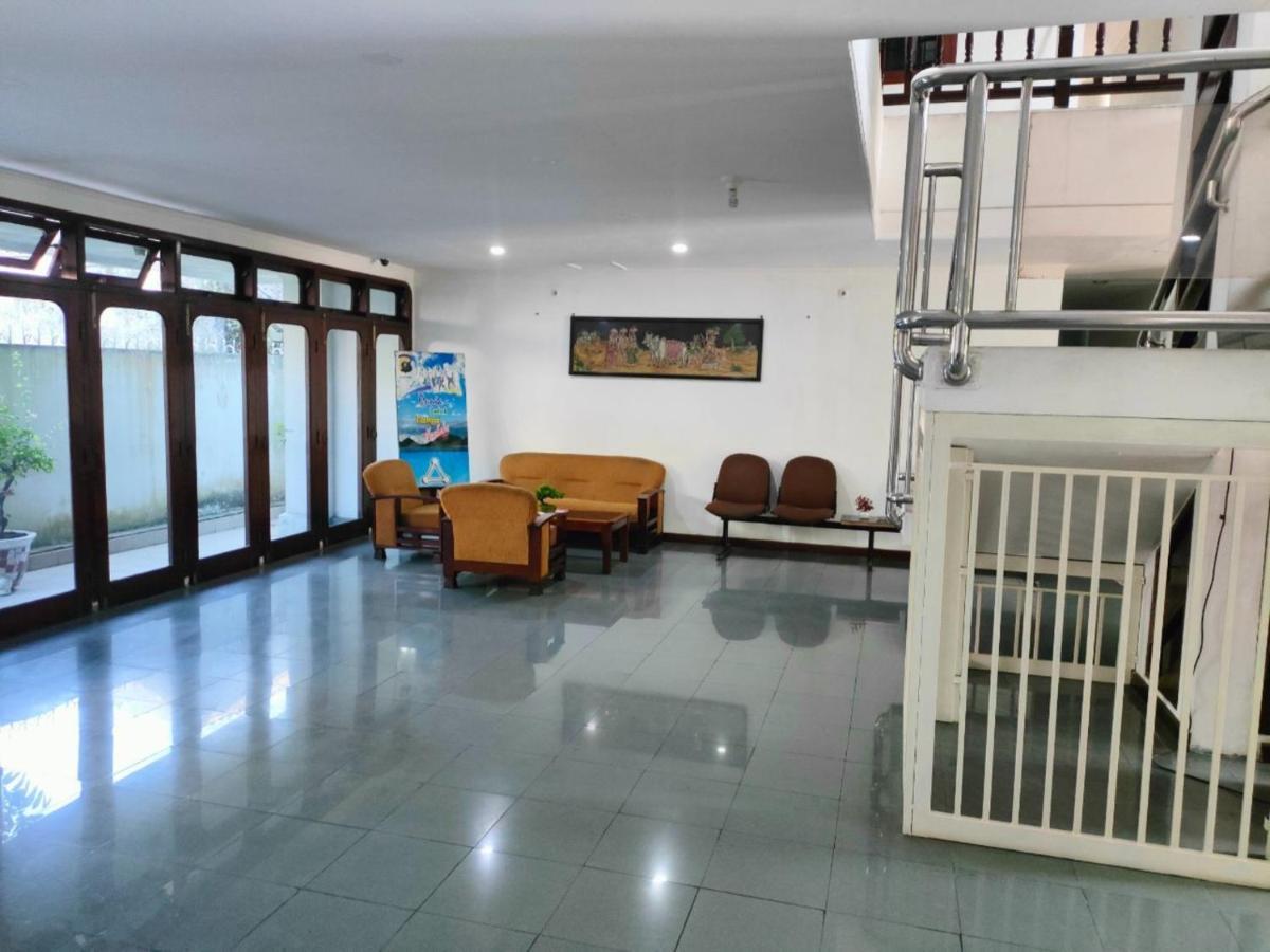 Wisma Hari Kota Medan Extérieur photo